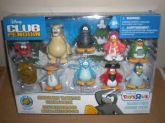 Club Penguin - 9 Penguins + 2 Moedas