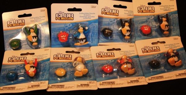 Club Penguin - 8 Penguins de borracha com seus Puffles